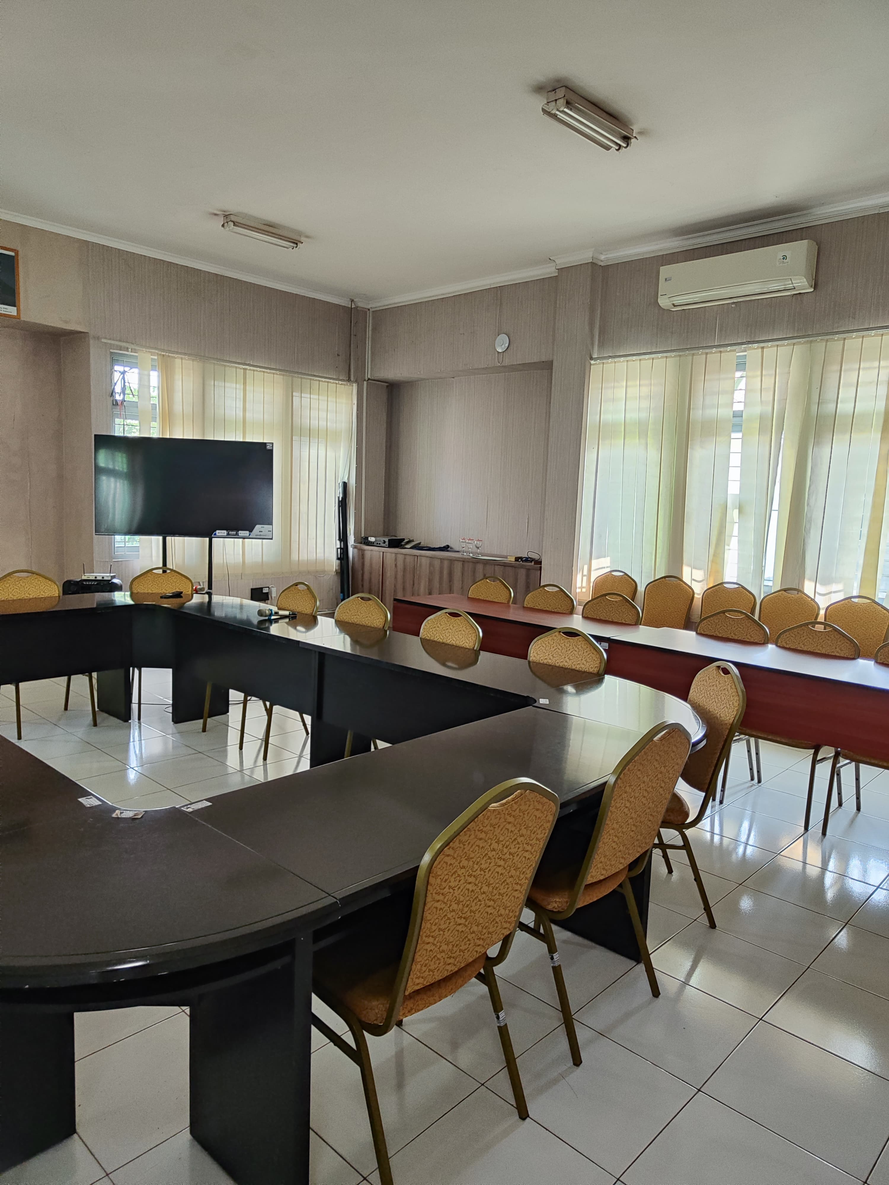 Aula A (Max 35 Peserta)